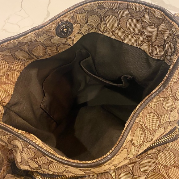 Authentic Coach Purse - Picture 6 of 7